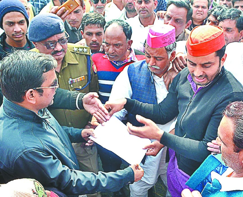 cm ka putla fookne ki koshish
