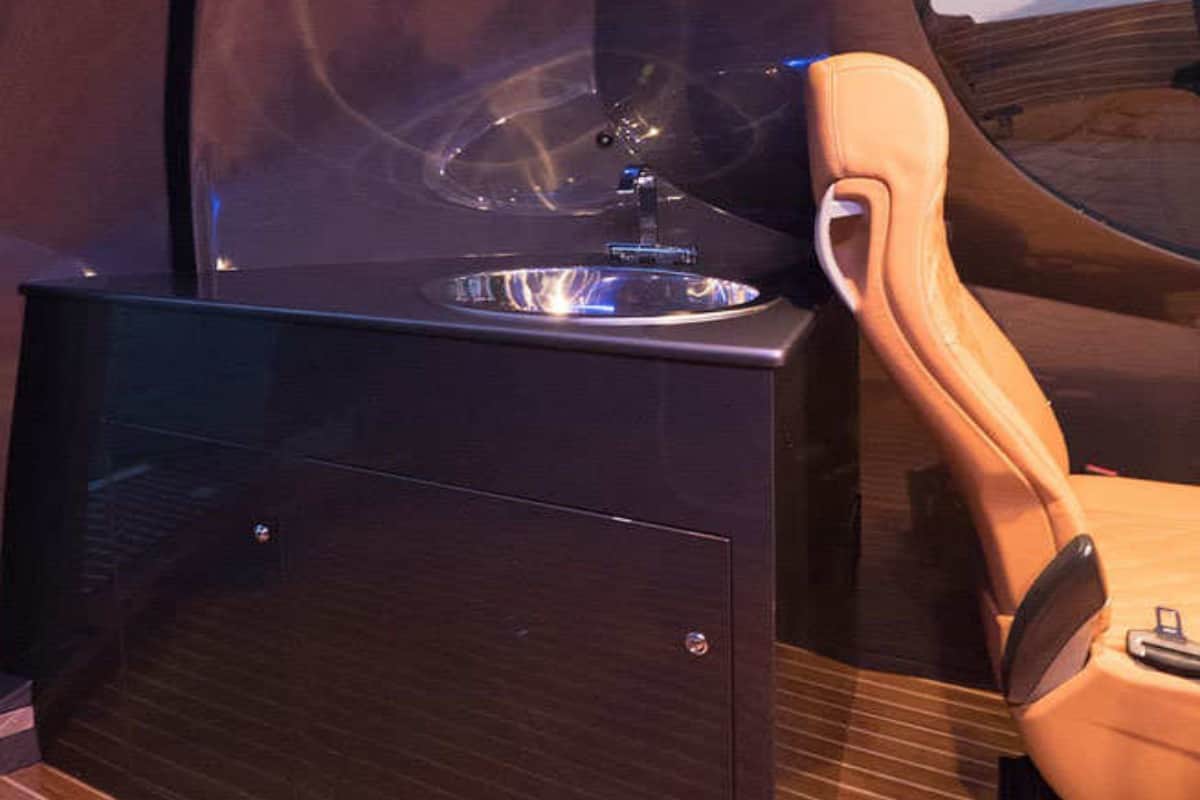 Worlds fastest luxury boat is here, know about in details