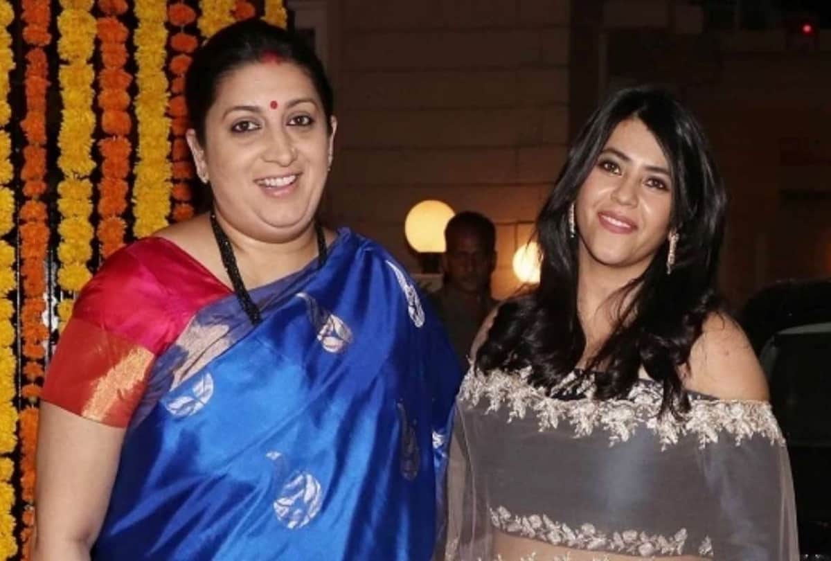 ekta kapoor share picture with baby boy and smriti irani
