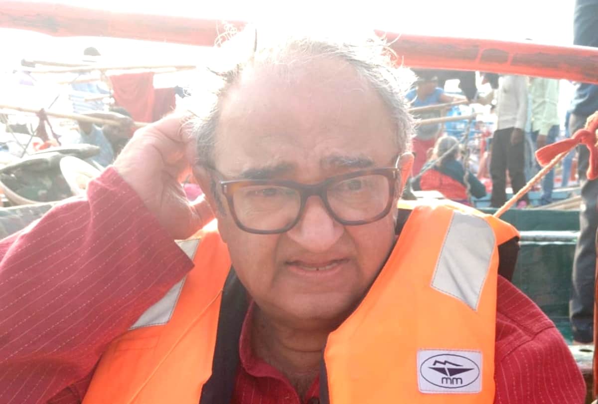 Javed Akhtar Asked Question To Tarek Fatah On Vishva Hindu Parishad and BajrangDal