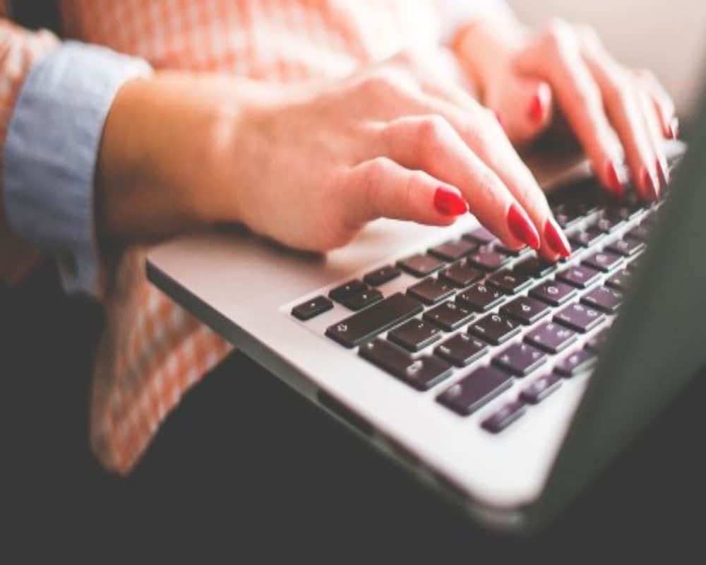 Know why do some people type so fast?