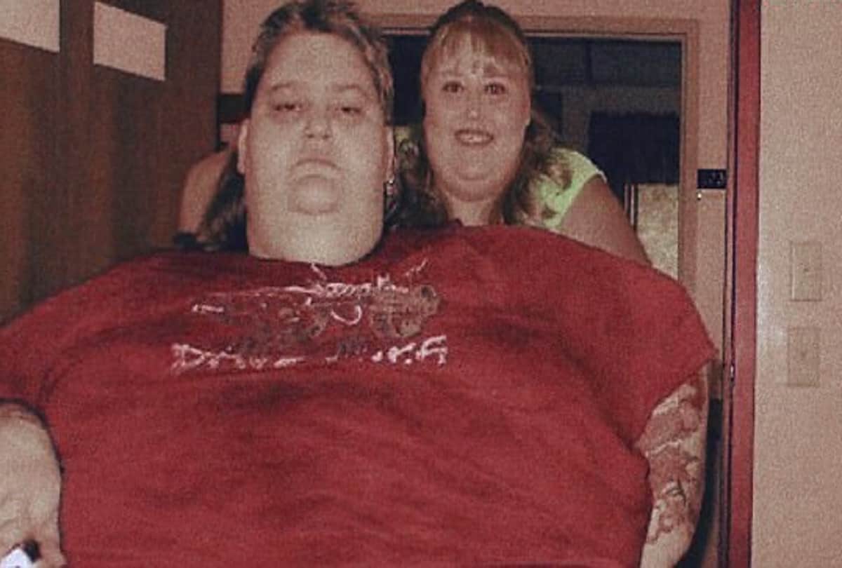 Worlds fattest couple weight to go beyond 600 kg because of one mistake