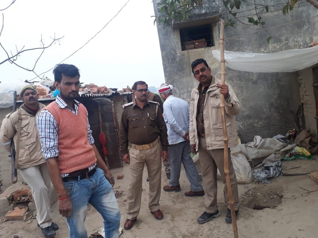 अभियान चलाकर तोड़ी गई कच्ची शराब की भट्ठियां