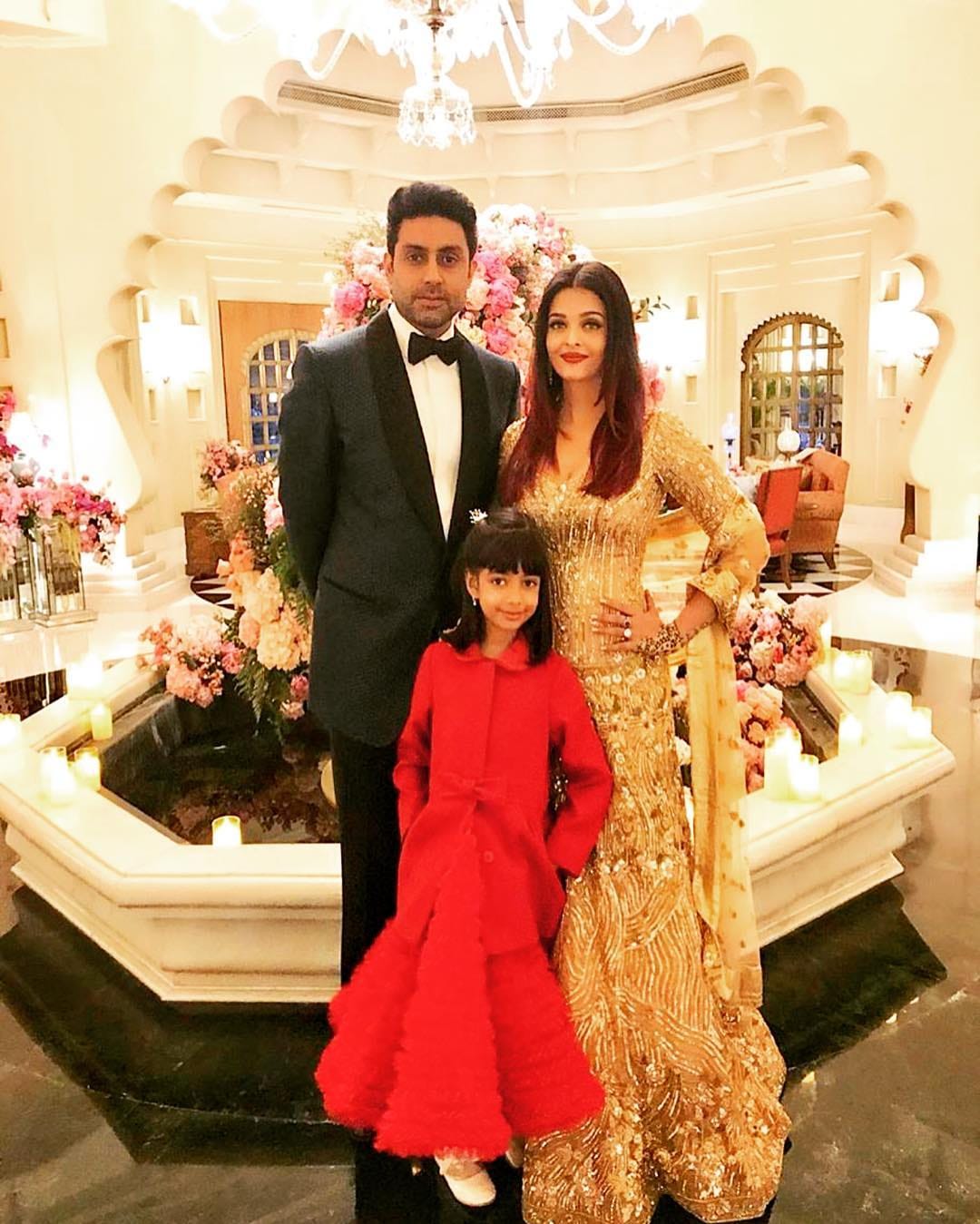 Aaradhya confused on camera in Akash Ambani Reception Party with Abhishek and Aishwarya Rai Bachchan