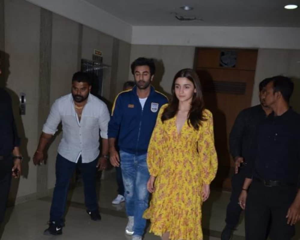 Ranbir Kapoor and Alia Bhatt seen in their cool hot avatar in post the screening of Gully Boy