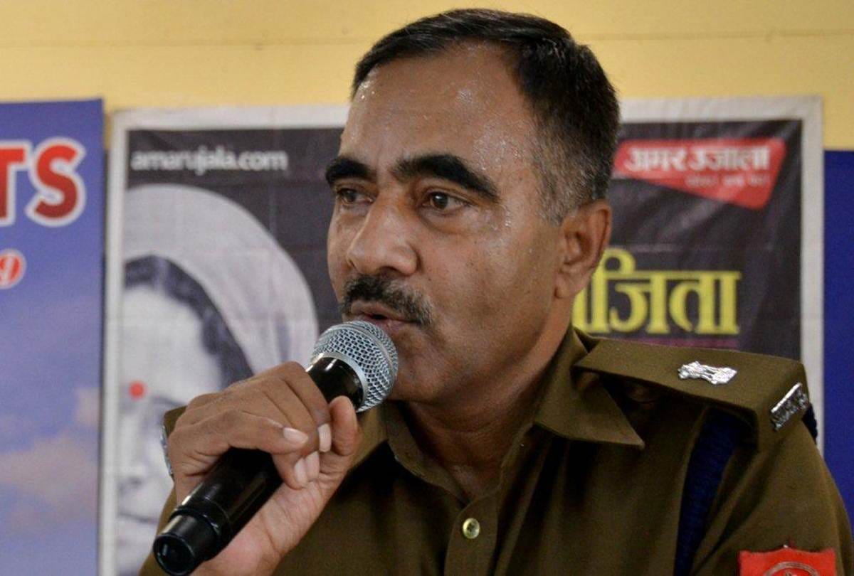 Aparajita 100 million Smiles, SP Crime told to keep safe in cyber world in Bareilly