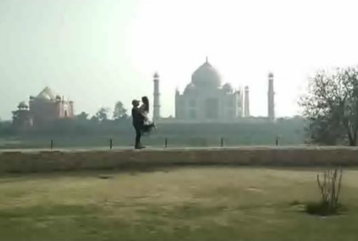 mehtab bagh taj view point open for tourists