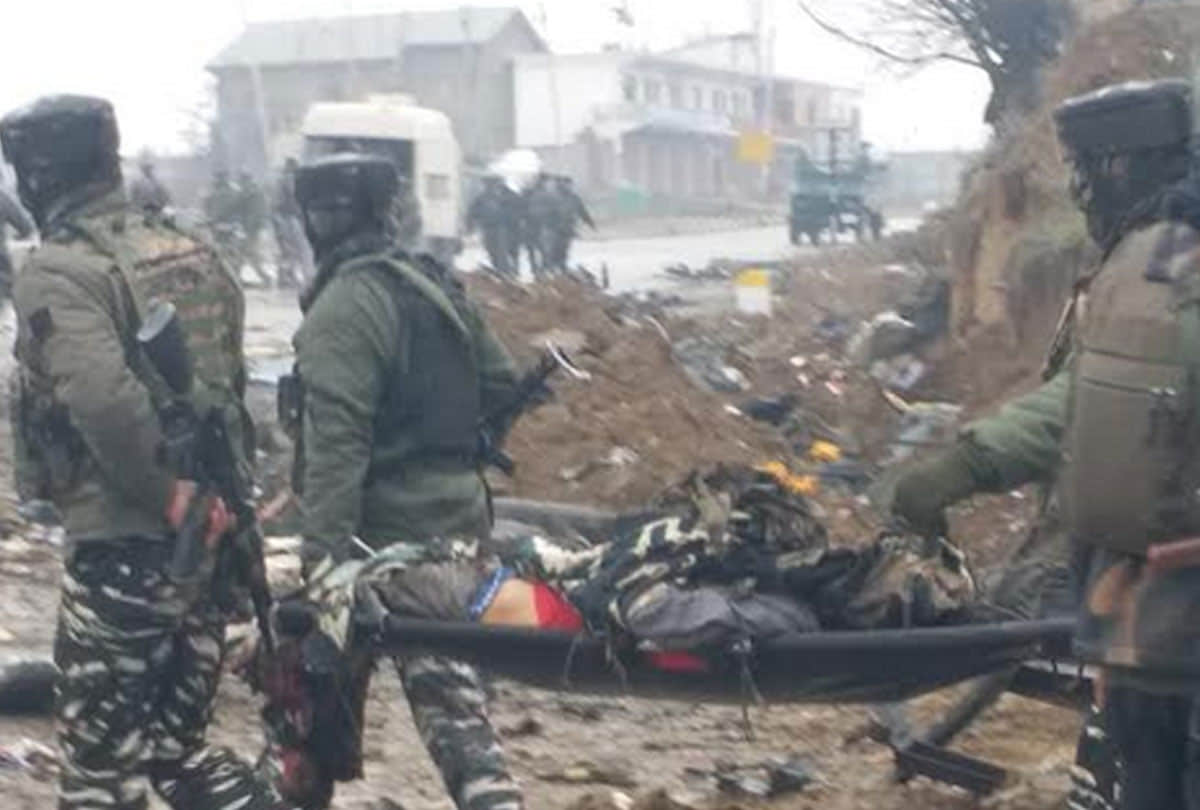 bollywood actors angery over crpf terror attack and comments on twitter