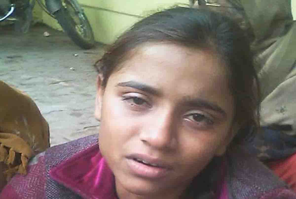 son brutally killed his father in banda