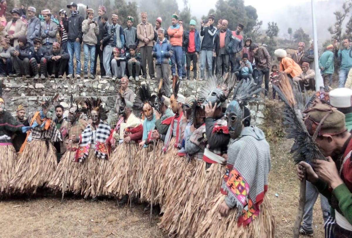 people dance Barefoot on the thorny bushes, in kullu himachal