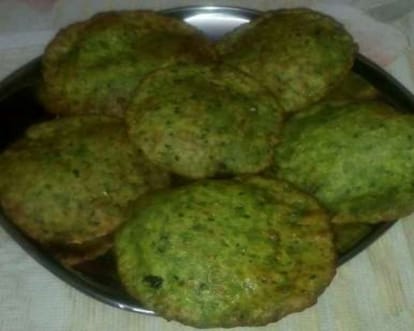 Hari Matar ki Puri Recipe