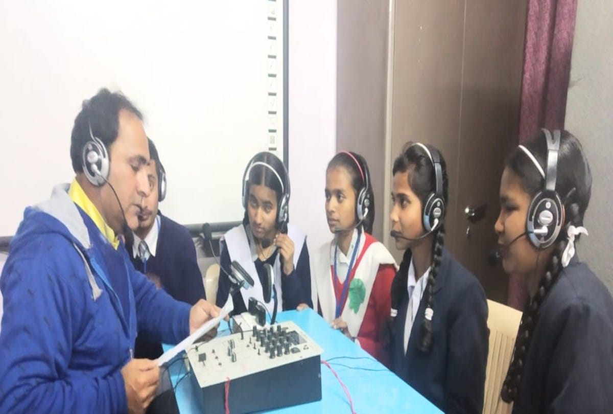 'hello moginand' First Academic Radio Station of Himachal