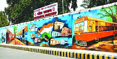 लोगों को बताया पहले कैसी थी हमारी भारतीय रेल