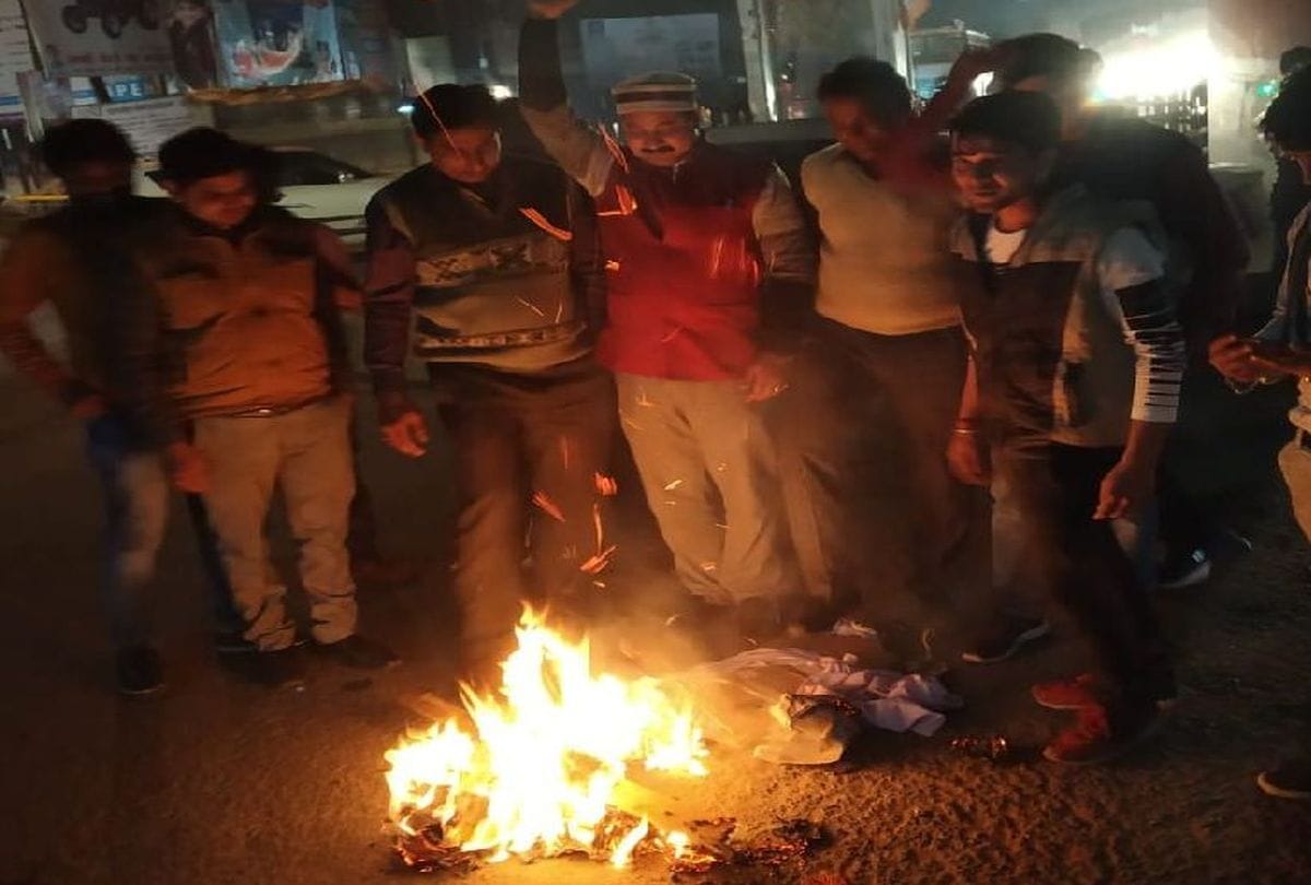 Pulwama terror attack and nation on high tempor for lost crpf jawans