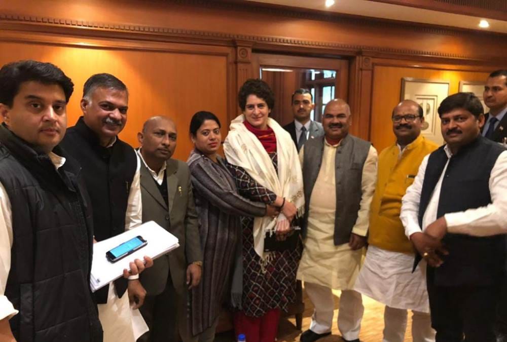 teachers group meet priyanka gandhi in lucknow
