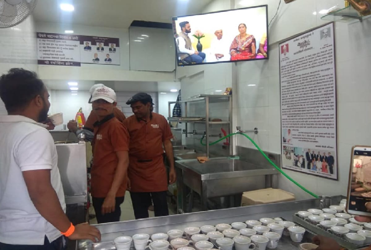Meet the Indian chaiwala Navnath Yewle who earns Rs 12 lakh a month from just selling tea