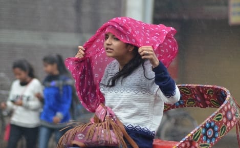 पश्चिमी विक्षोभ का असर अभी रहेगा, आज और बारिश, कल से आसमान साफ