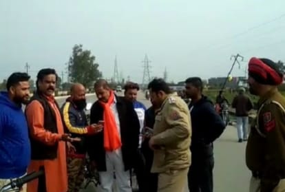 Tried to stop sadbhawna bus in Amritsar of Punjab