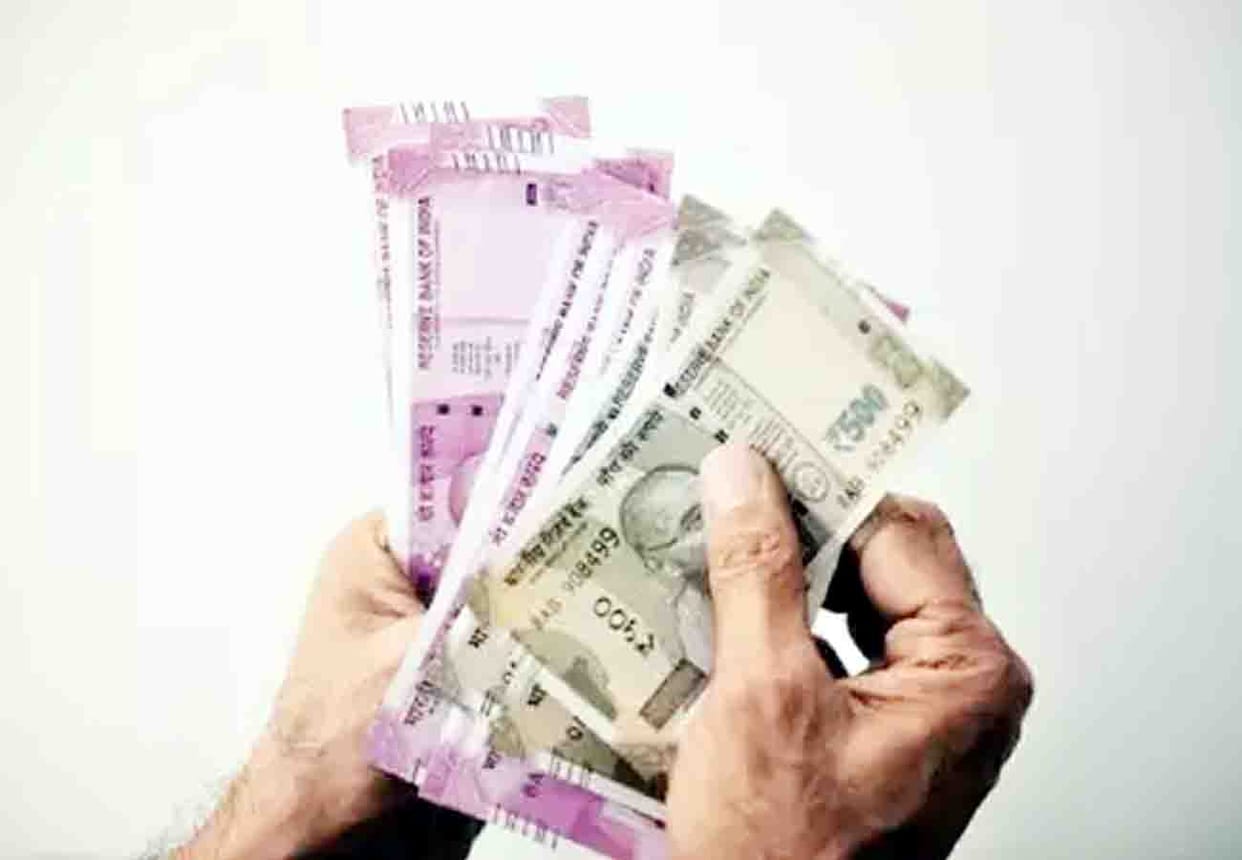 cheating by Lure of reward in farrukhabad
