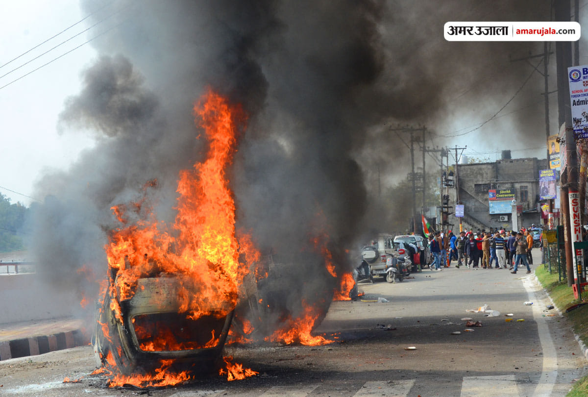 Pulwama Attack: Curfew imposed in Jammu after protest turns into violence in jammu division