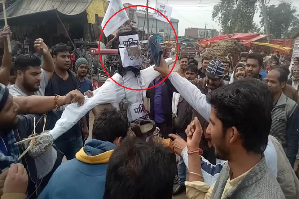 jammu kashmir terror attack, Student vijay in Baghpat gave Modi government 48 hours ultimatum
