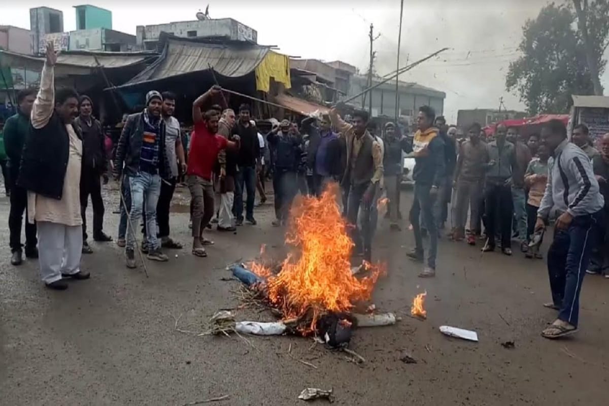 jammu kashmir terror attack, Student vijay in Baghpat gave Modi government 48 hours ultimatum
