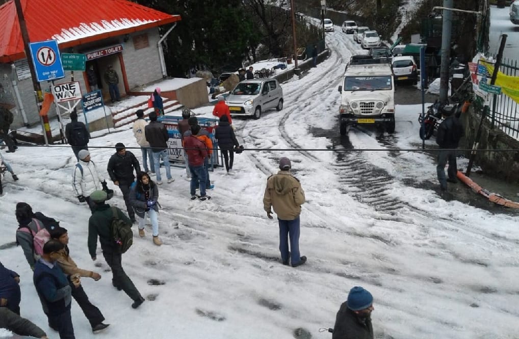Hailstone rain in nainital like snowfall beautiful photos