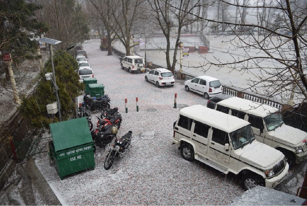 Hailstone rain in nainital like snowfall beautiful photos