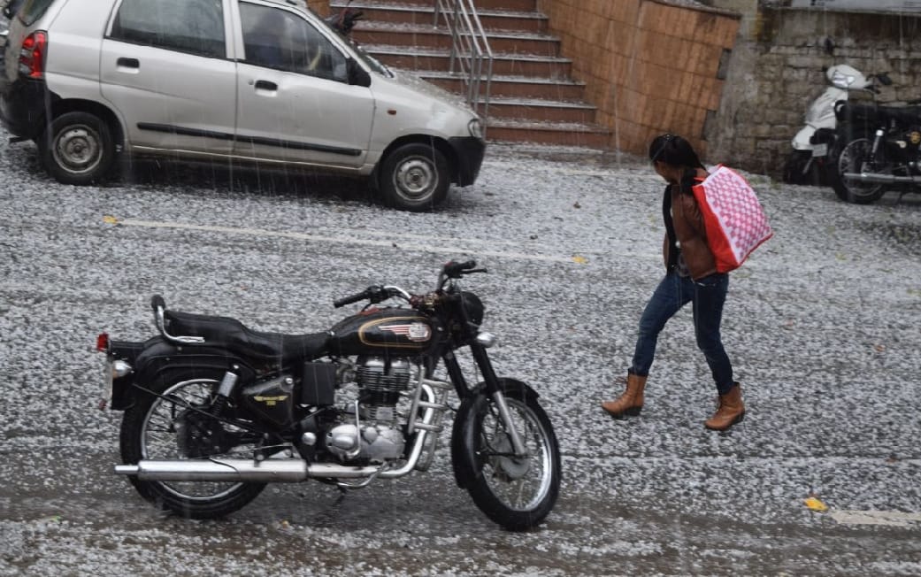 Hailstone rain in nainital like snowfall beautiful photos