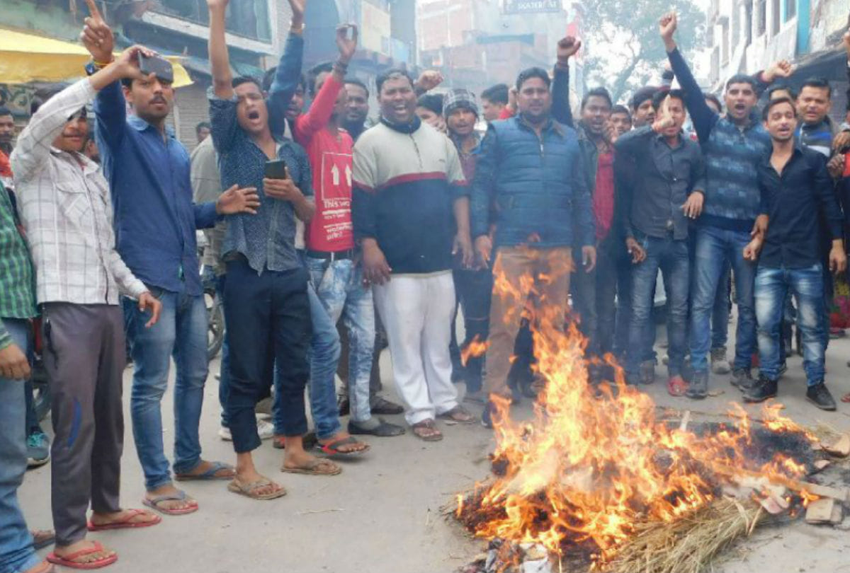 mainpuri's ex army men anger over pulawama Terror Attack