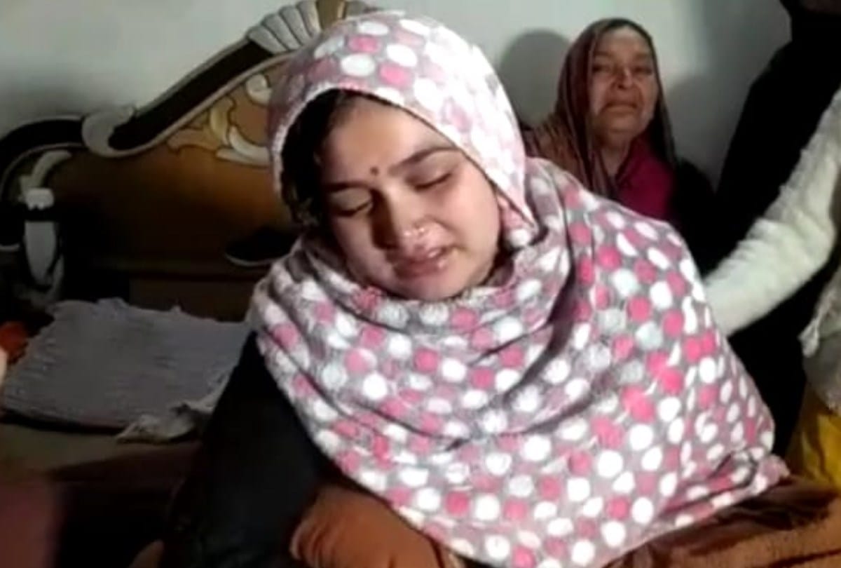 Pulwama Terror Attack Martyr CRPF Jawan Tilak Raj Wife In Shock