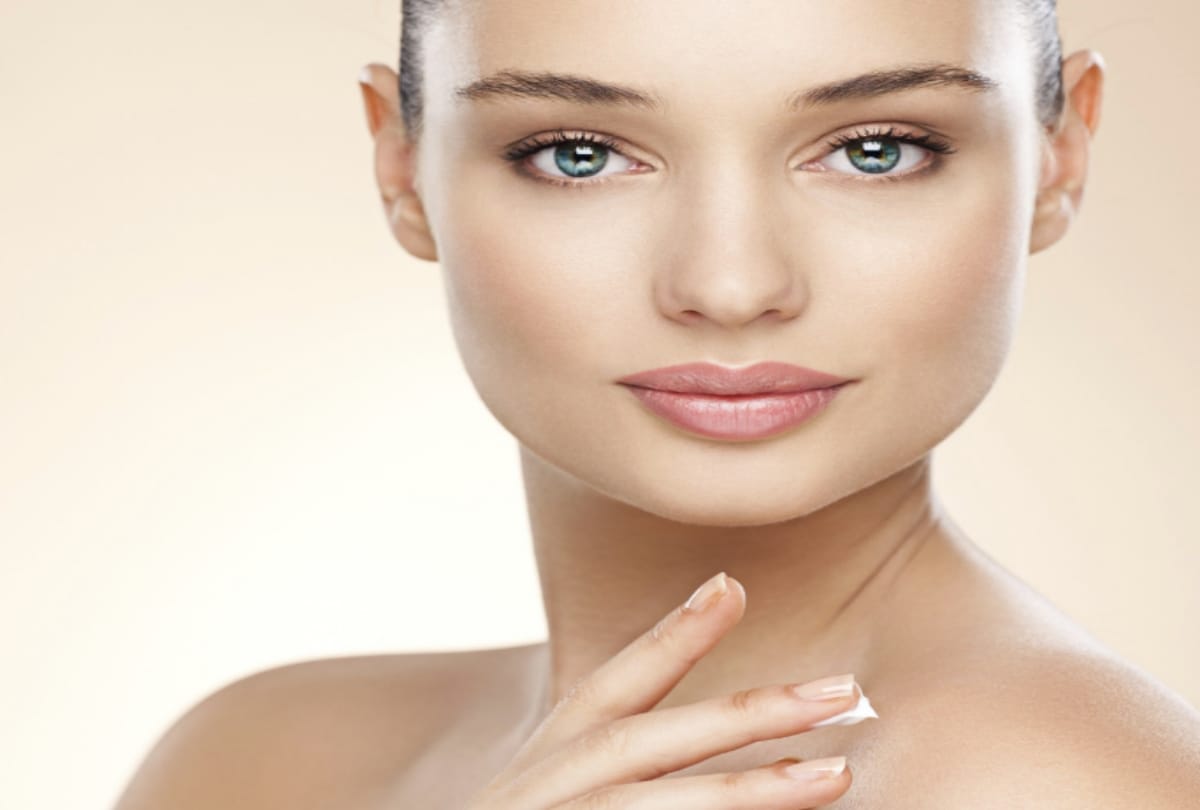 eating more sugar is harmful for your skin