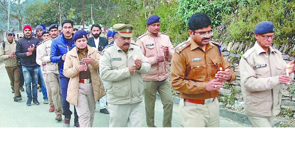 Candle march extracted by various organizations including police