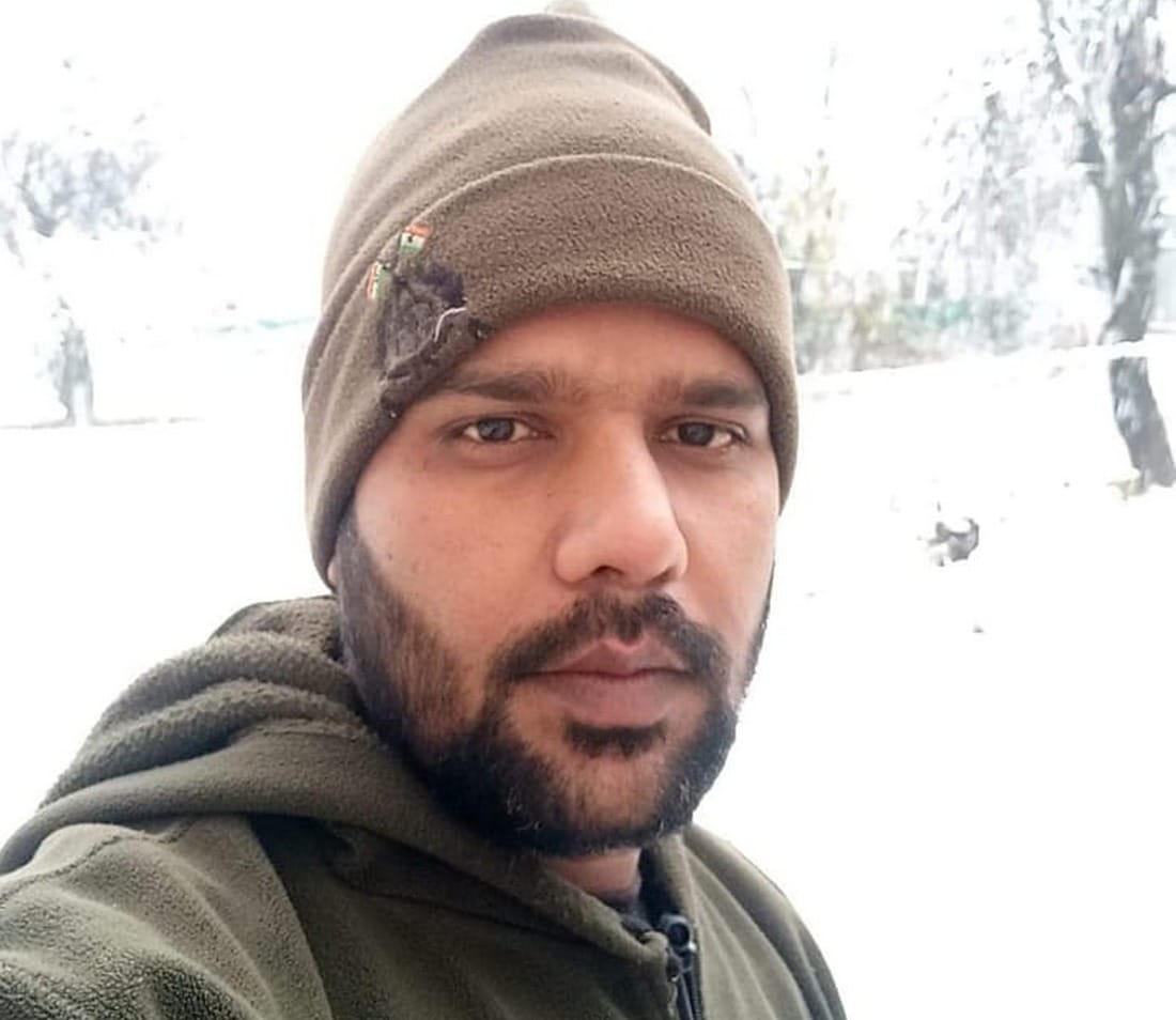 Pulwama terrorist attack martyred awdesh yadav mother suffer from cancer in chandauli