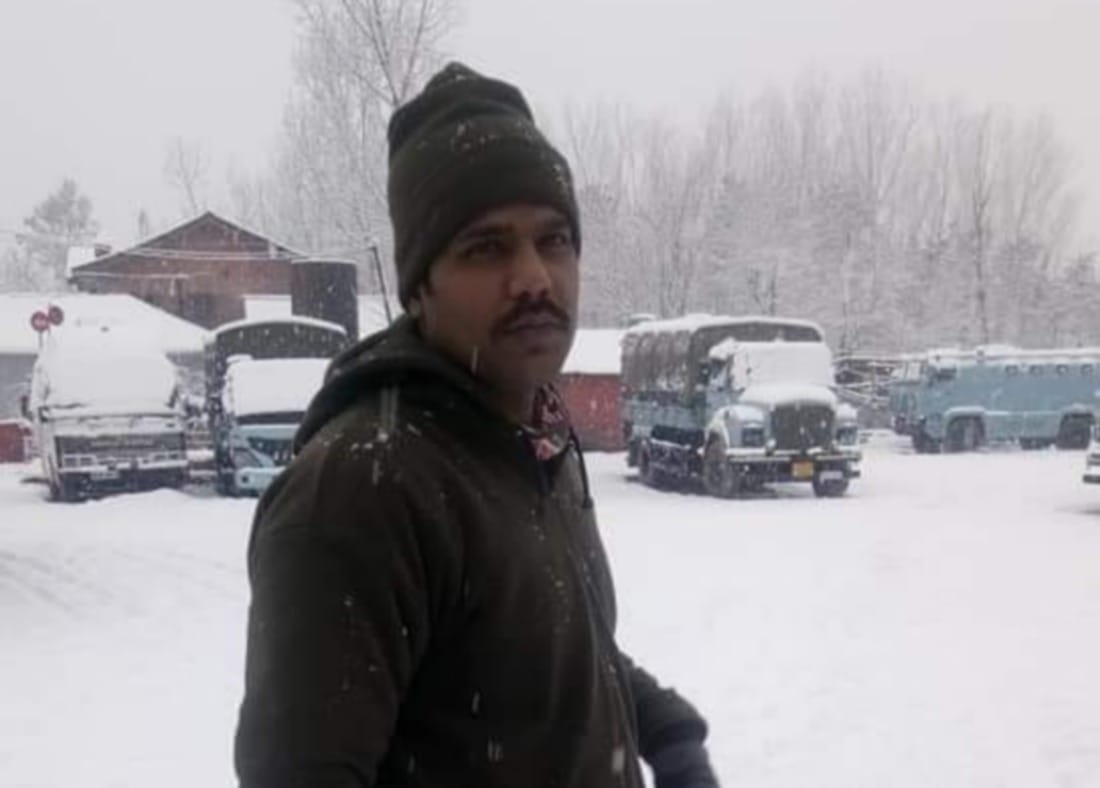 Pulwama terrorist attack martyred awdesh yadav mother suffer from cancer in chandauli