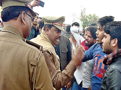 Students clashing on program termination