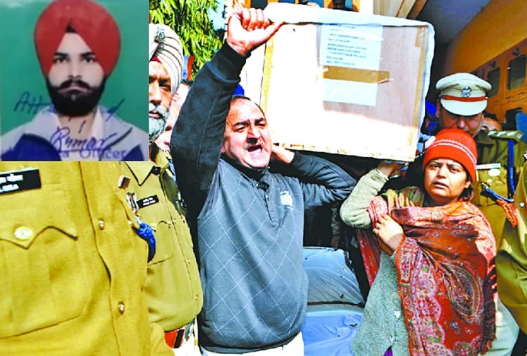 Pulwama martyr Maninder Singh funeral with state honors in Gurdaspur