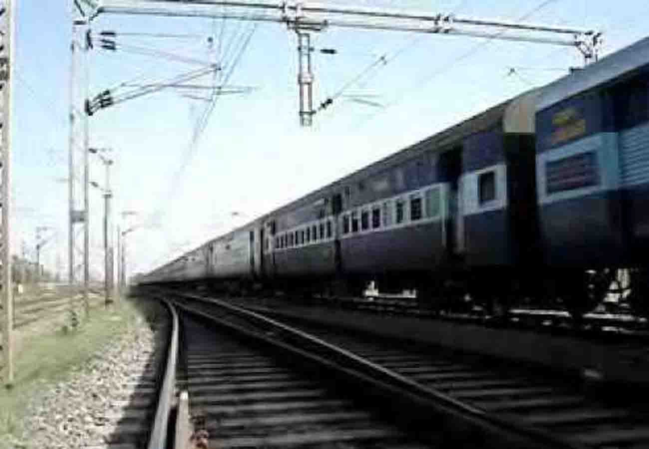 Nine trains including toofan Express Mahananda Express canceled