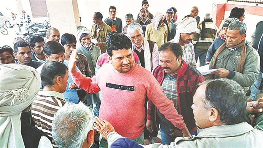 Writer, raid protest on the murder of a partner