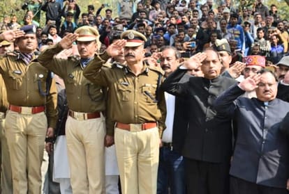 protest against pakistan in bids adieu to martyr tilak raj in himachal
