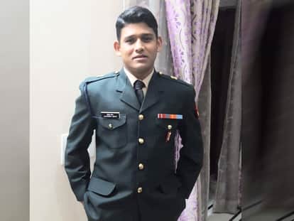 शहीद चित्रेश बिष्ट (फाइल फोटो)