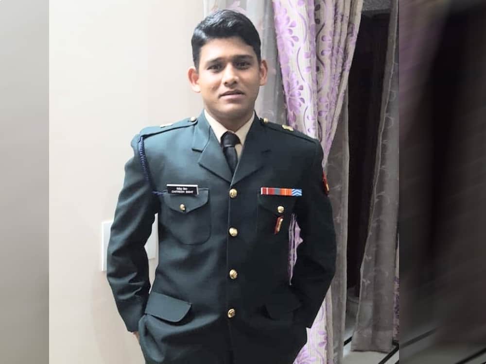 jammu kashmir rajouri ied blast martyred major chitresh singh bisht body reached his home town