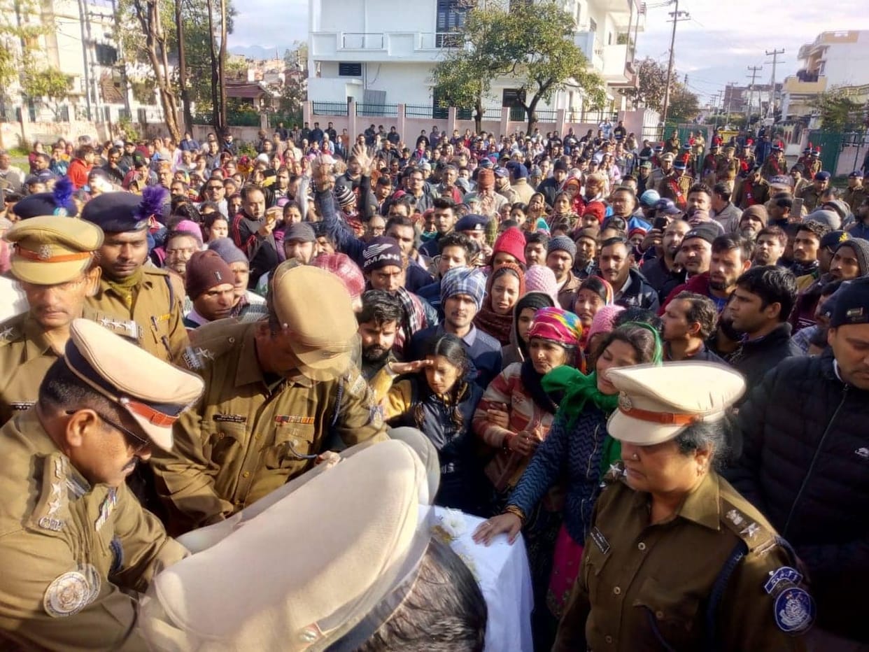 Pulwama attack martyr dead body reached dehradun tribute