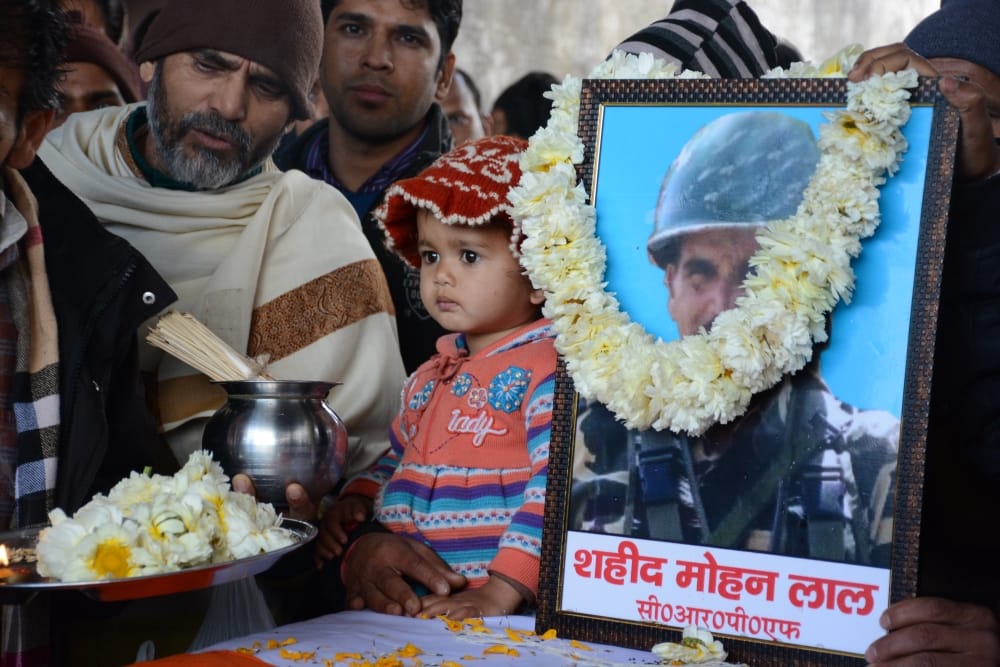 Pulwama Terror Attack heart melted photos of martyr mohan lal raturi antim darshan