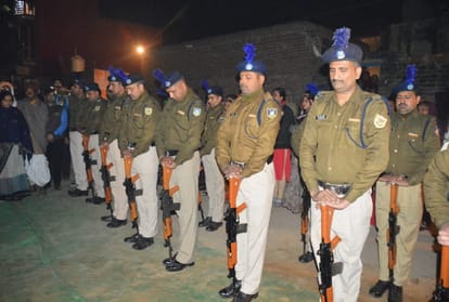 Martyr kaushal kishore Rawat body reached at his hometown Karhai in Agra