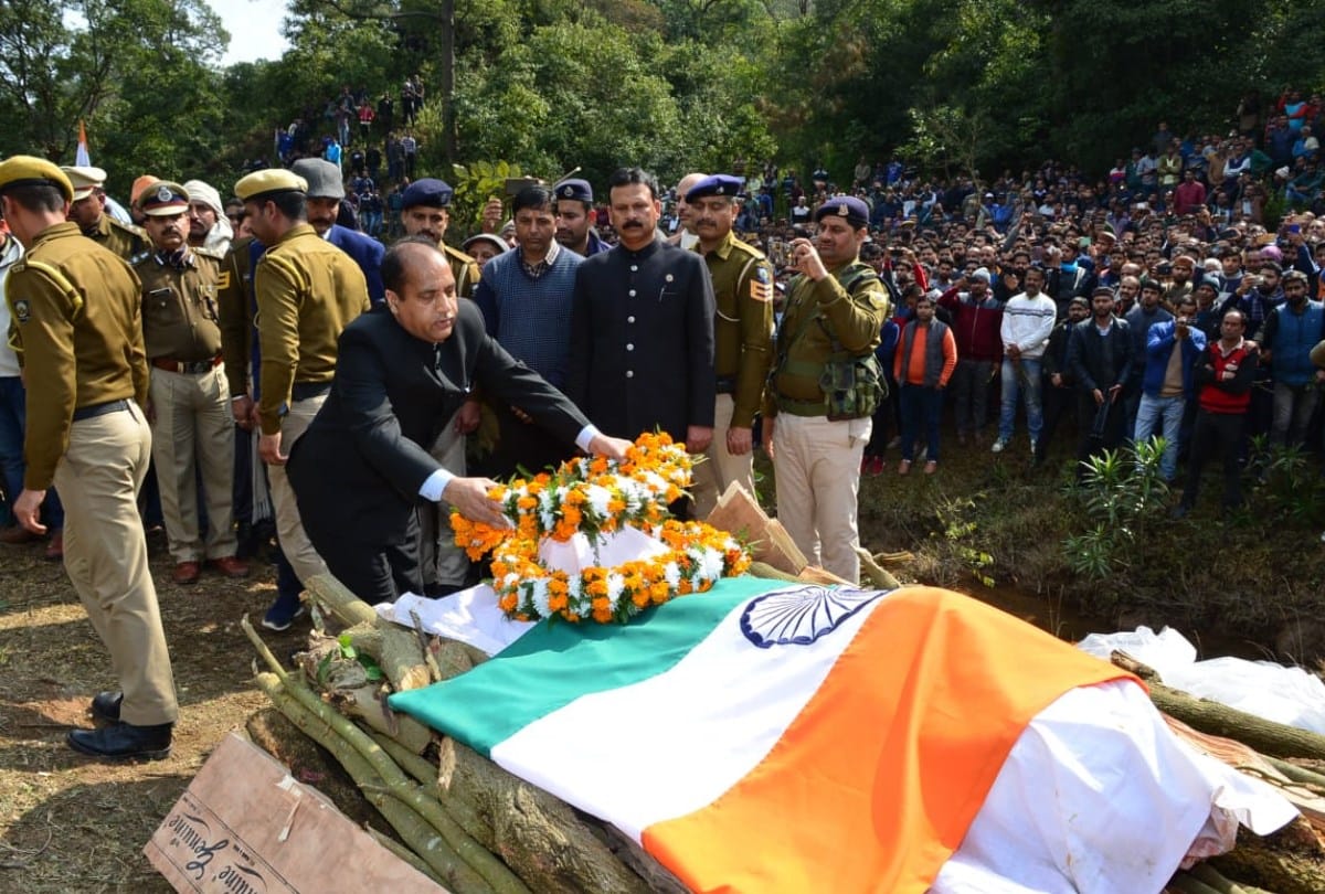CRPF jawan Tilak Raj mortal remains reach his house in Kangra Himachal Pradesh