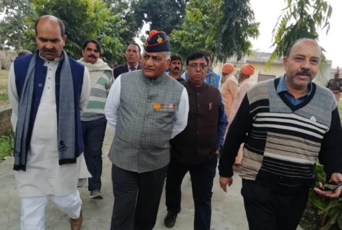 martyr Amit kumar  last ride stopped by people in shamli, demanded the land