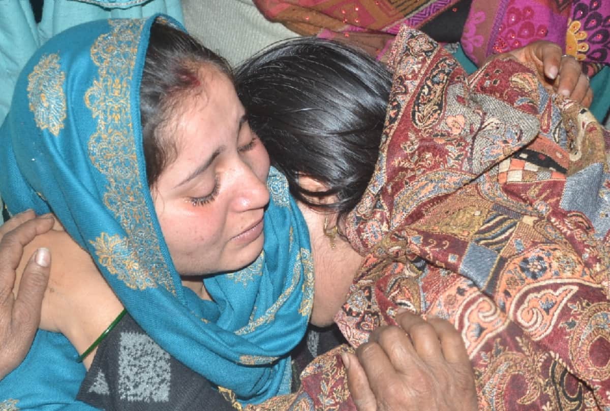 #Pulwama: shamli people tribute on soldier pradeep martyrdom silence in his hometown streets