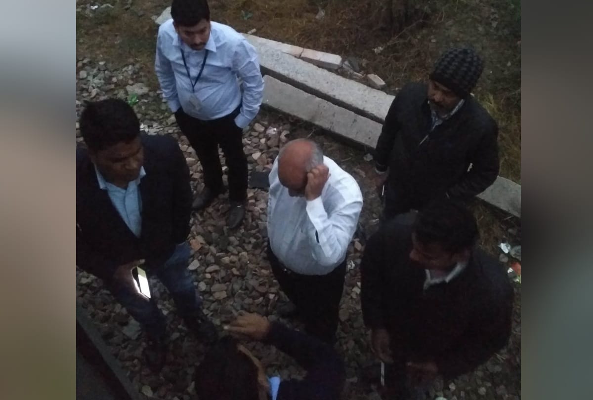 vande bharat express in 24 hours of launch train 18 breaks down engineers trying to find fault