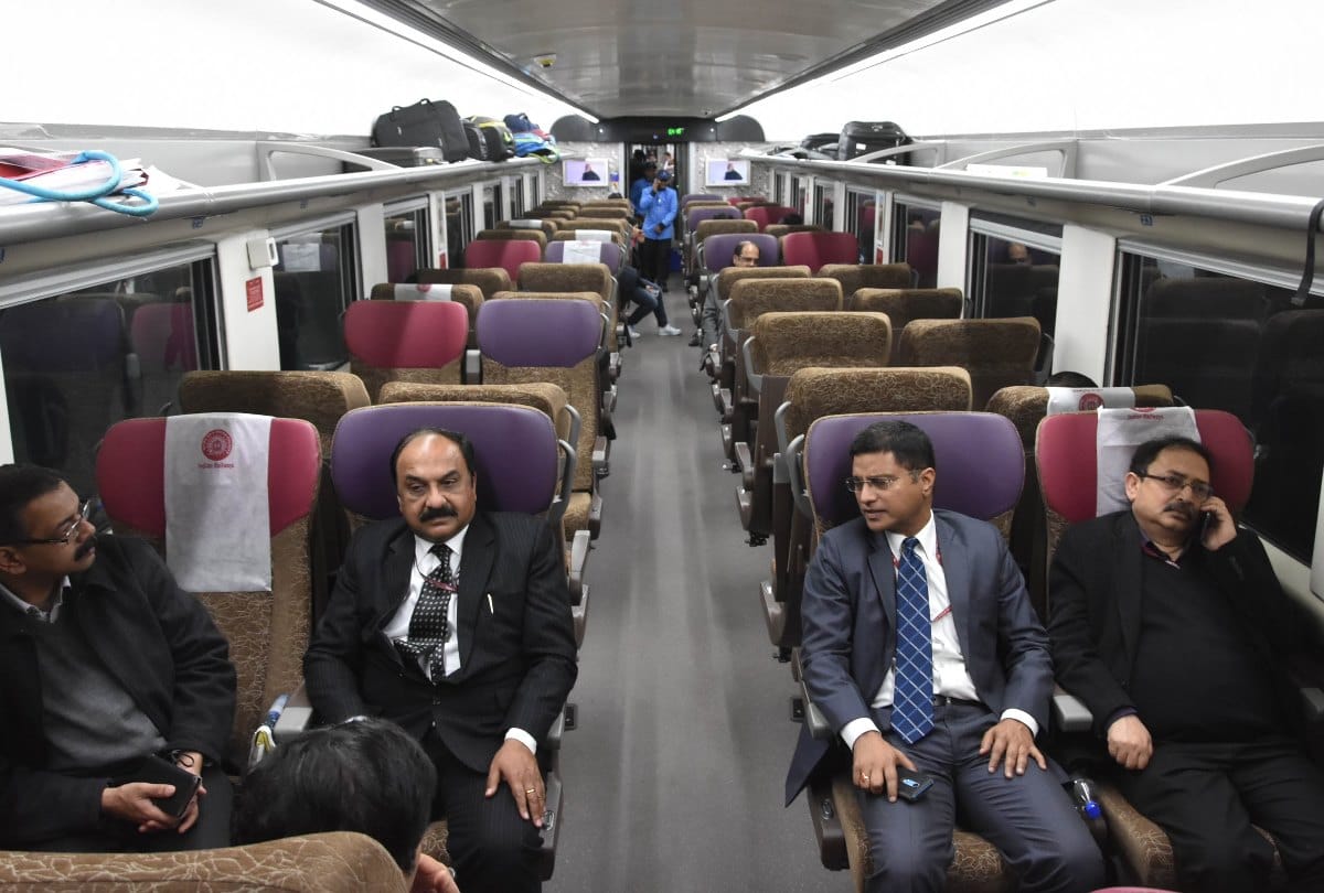 Vande Bharat Train reaches jammu from delhi,  it will take 8 hours to reach jammu